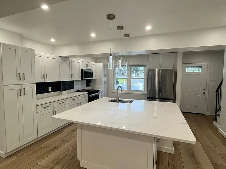 2 Alice Ct — Photo 4