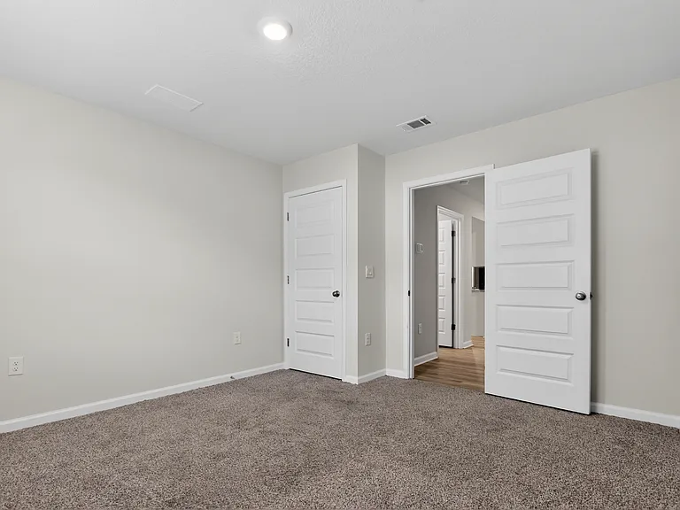 6817 Interlachen Ln — Photo 13