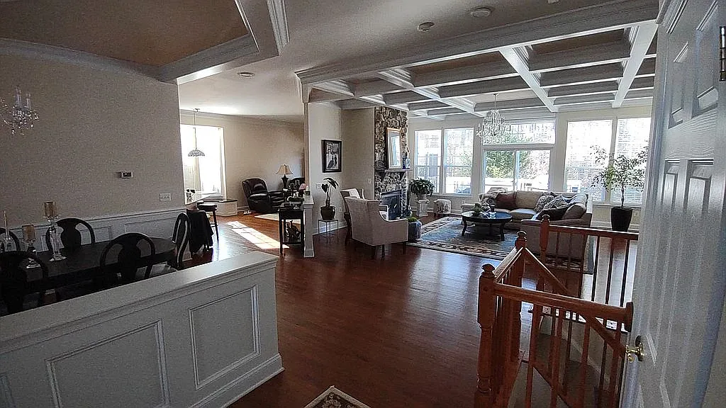 16853 Four Seasons Dr photo 1