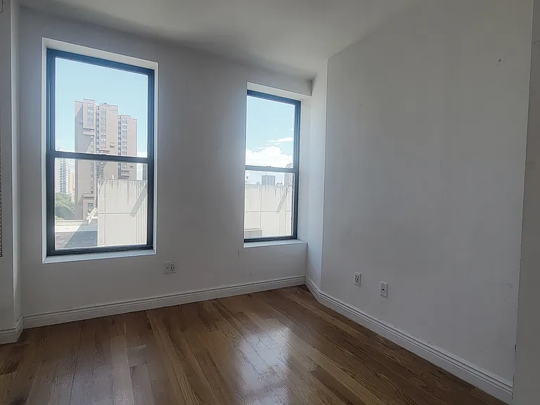 500 W 110th St #6C — Photo 19