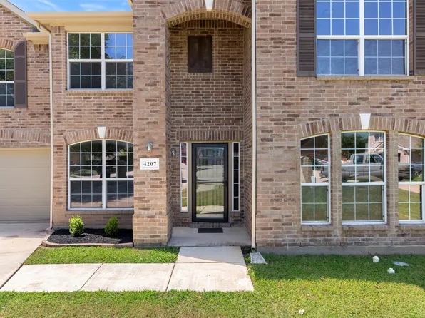 4207 Bayside Ct, Arlington, TX 76016