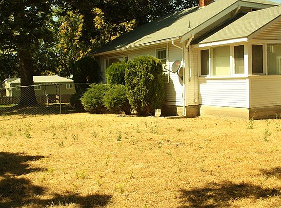 4th image of 750 White St