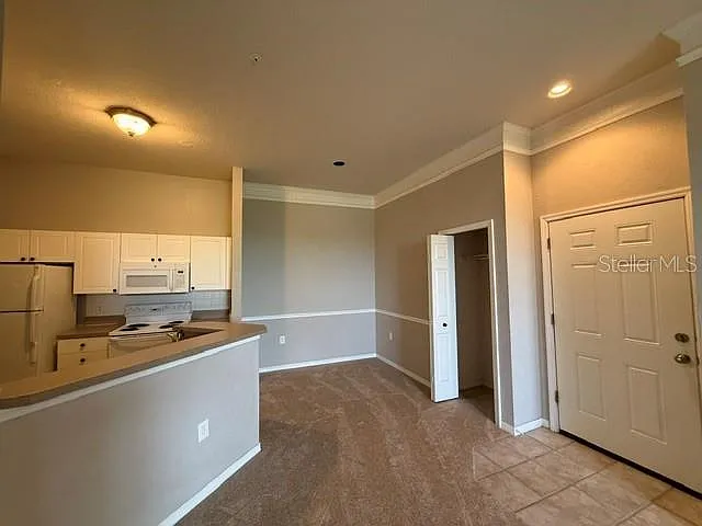 5168 Northridge Rd #311 — Photo 7