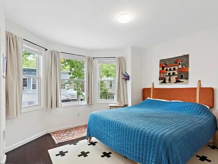 512 N Holly St — Photo 10