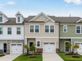 52 Shay St, Angier, NC 27501