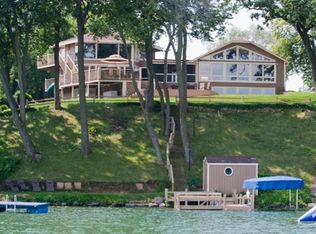 N8456 Booth Lake Hghts Rd, East Troy, WI 53120