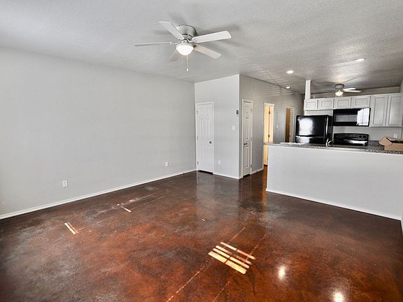 2nd image of 215 Price Ln Unit 13