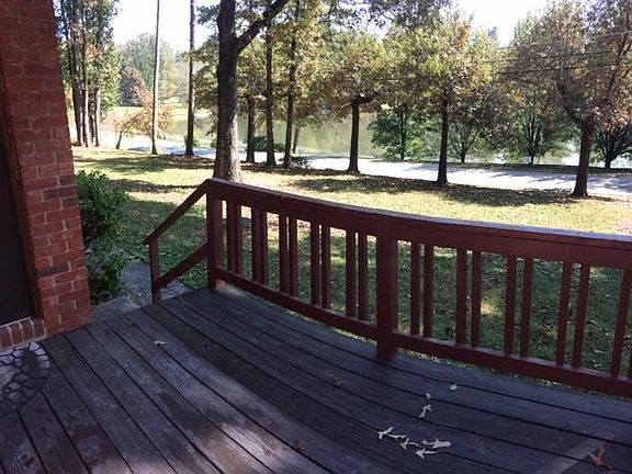 5th image of 22 Dove Valley Ln