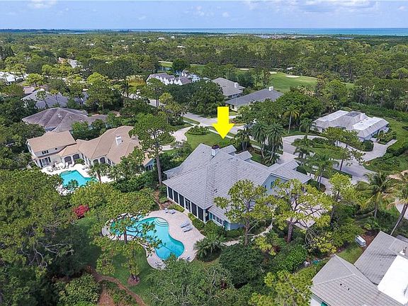 4th image of 8226 SE Golfhouse Dr