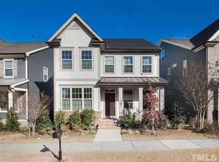 636 Mountain Pine Dr, Cary, NC 27519