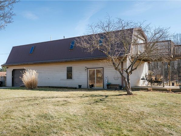 3240 Chase Rd SE, Carrollton, OH 44615