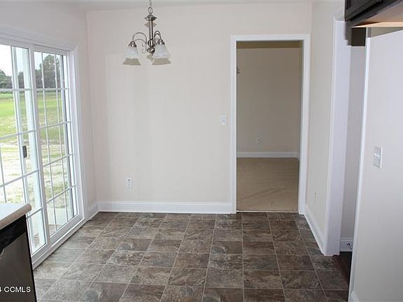 4th image of 111 Grist Mill Dr