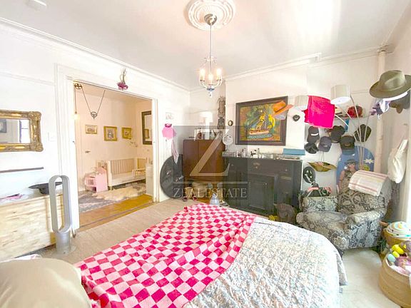 5th image of 310 5th St #1