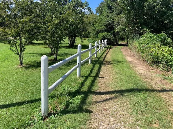 10135 Highway 10 E, Oak Hill, AL 36766