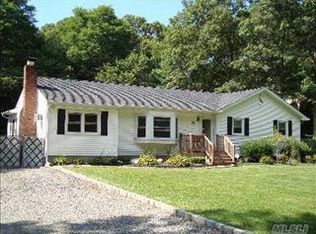 74 Medford Rd, Ridge, NY 11961