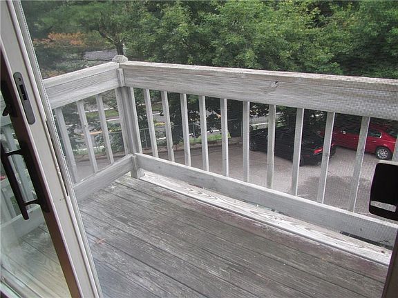3rd image of 2 Angle St APT 4