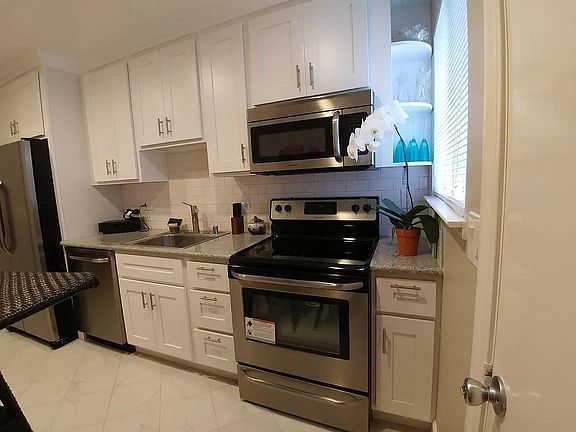 3rd image of 5074 Wilder Dr APT 1