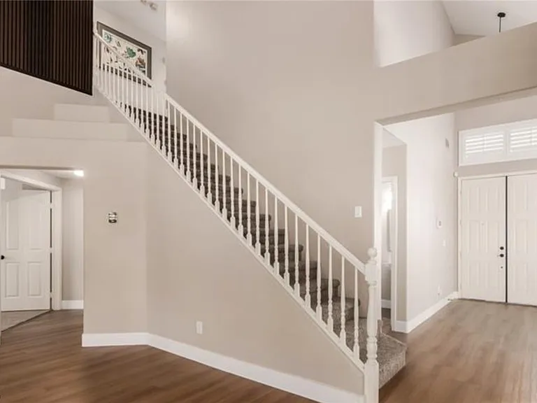 264 Pointe Ranier Ave — Photo 10