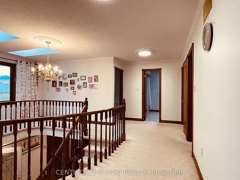 575 Lombardy Ave #MAIN — Photo 10