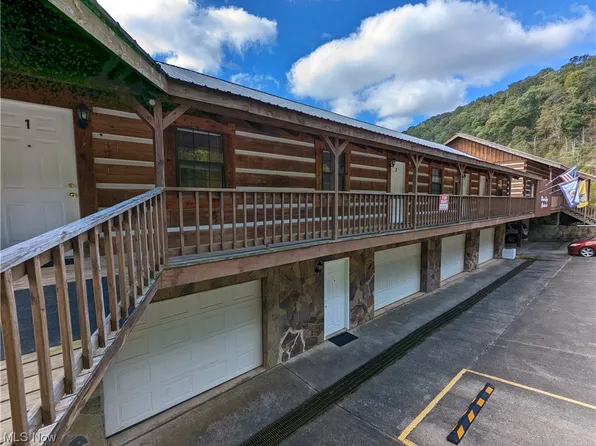 3260 E Little Kanawha Hwy, Grantsville, WV 26147