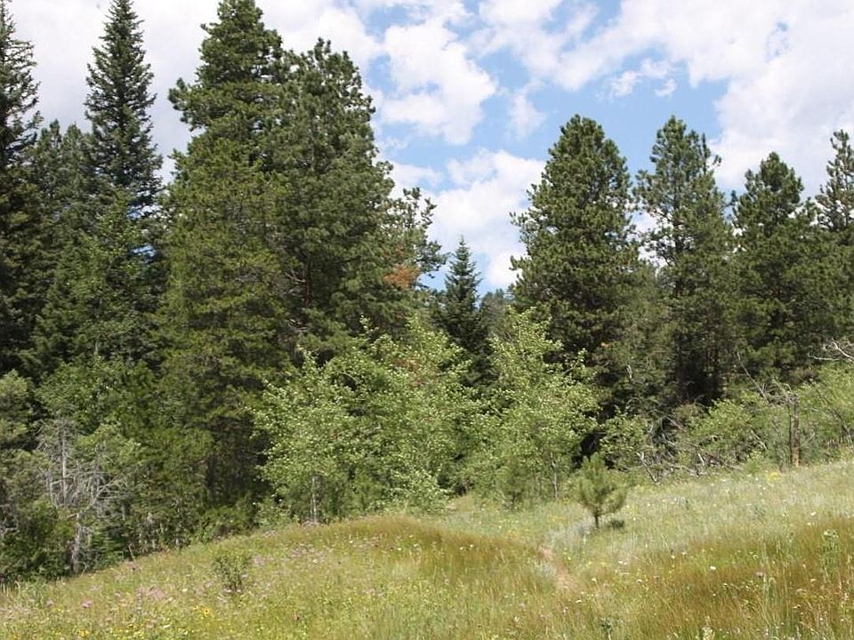2nd image of 412 W Creek Road