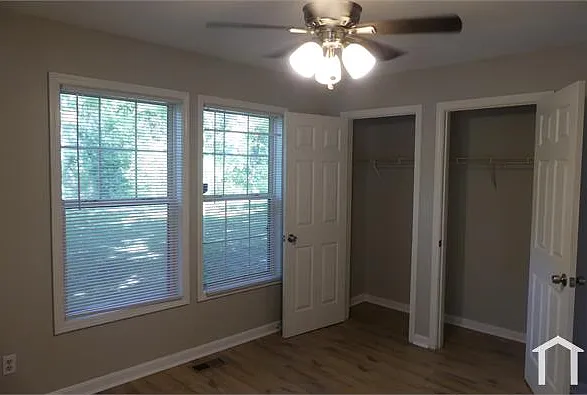 3229 Greenwood Ave — Photo 9