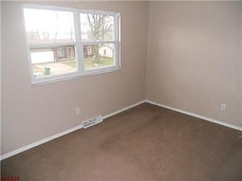 5th image of 10767 Runningbrook Dr