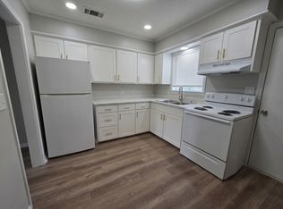 110 S Hazel St #4, Sulphur, LA 70663