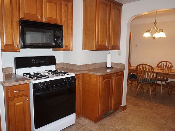 3rd image of 1447 Worton Blvd