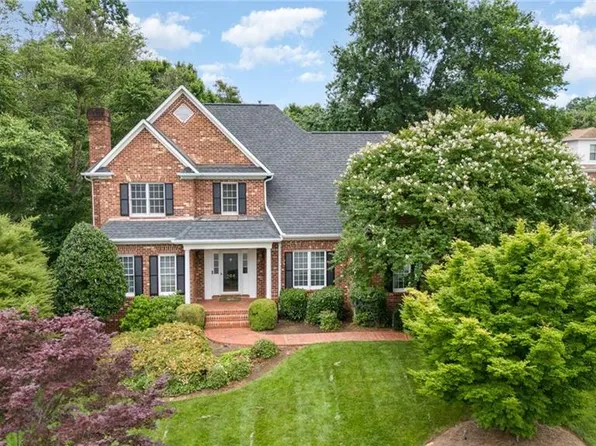104 Ridgemere Ct, Winston Salem, NC 27106
