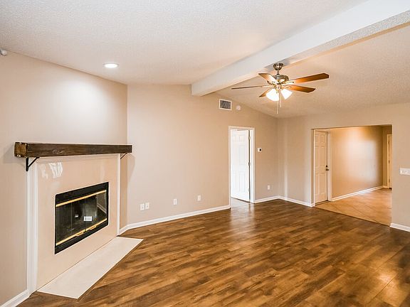 5th image of 11180 Barbizon Cir E