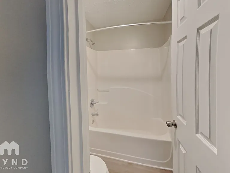 1037 Saint Augustine Pkwy — Photo 19