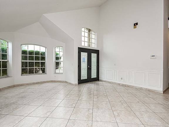 4th image of 216 Westmoreland Cir