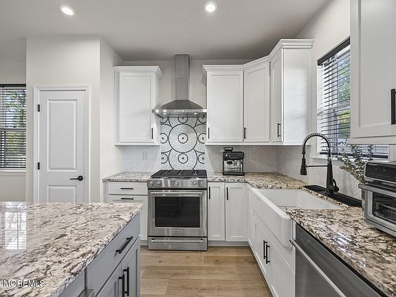 3rd image of 1 Chapel Ln