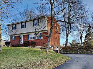 8757 Breezewood Dr, Pittsburgh, PA