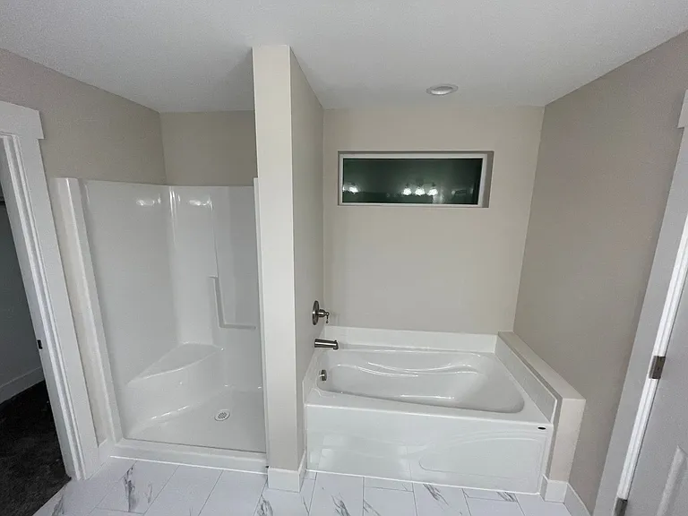 1401 Hardcastle Ave — Photo 5