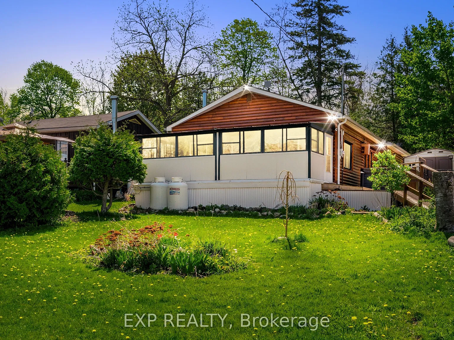 2 bed, $2,500 — Photo 1