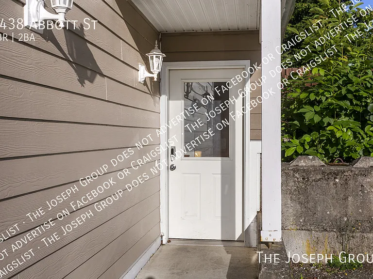 3438 Abbott St — Photo 25