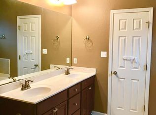 504 Camelot Dr, Lagrange, GA 30241