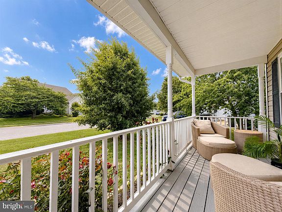 2nd image of 22137 Goldenrod Dr