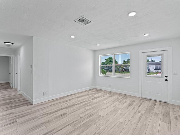 5th image of 2029 Ardmore Road