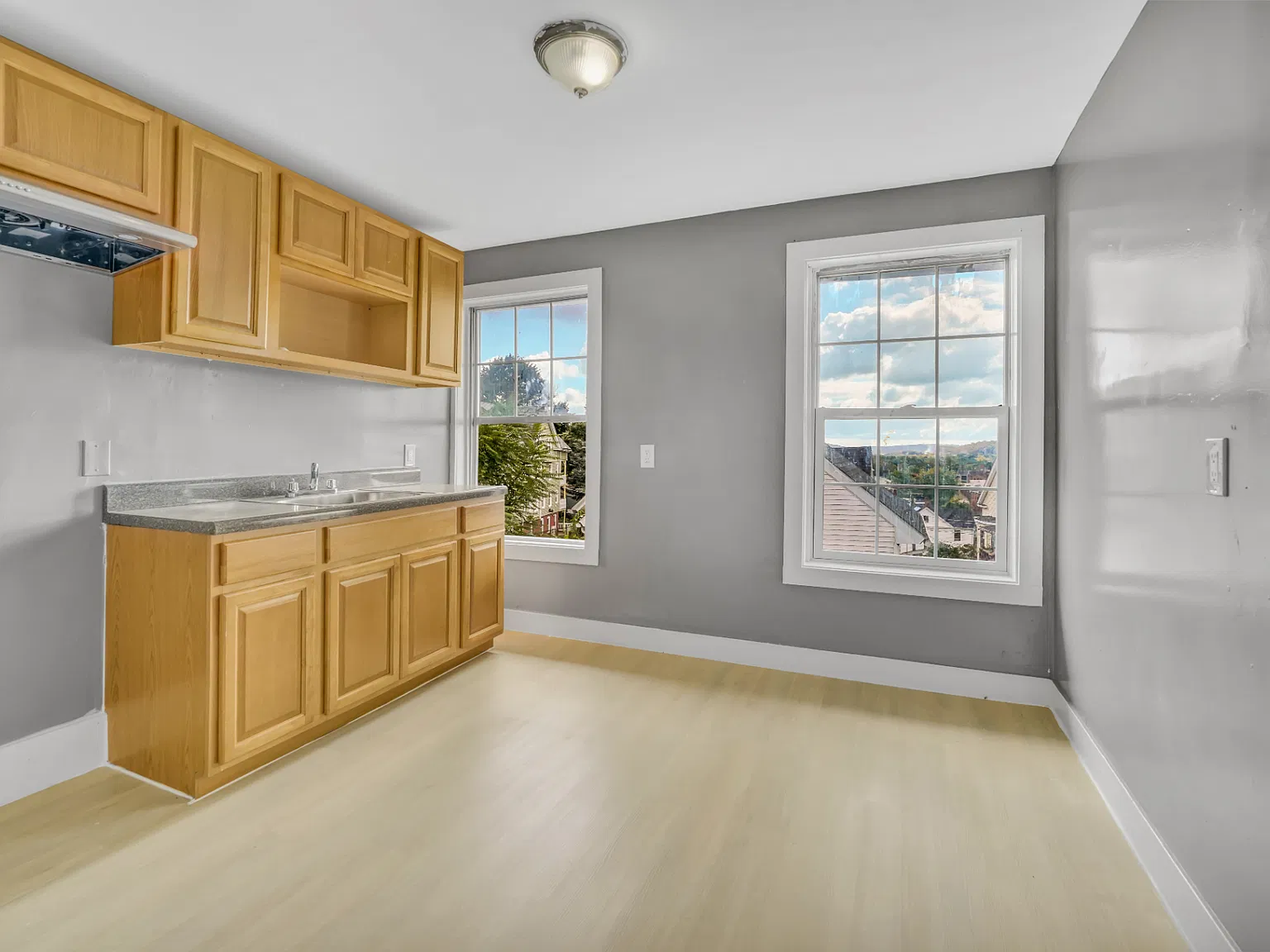 2 bed, 1228 sqft, $1,100 — Photo 3