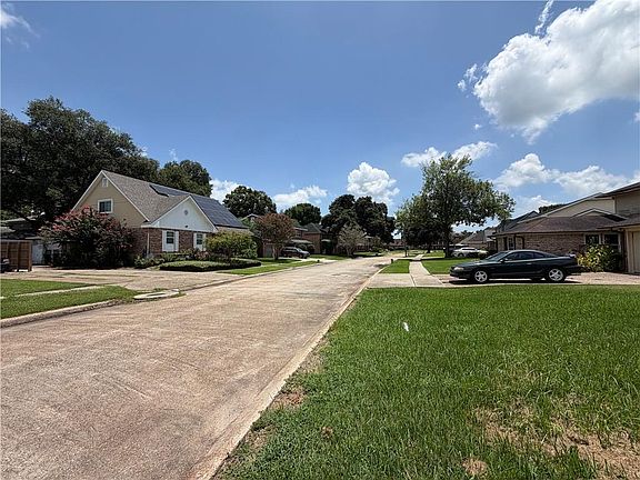 5th image of 3815 Peach Tree Ct