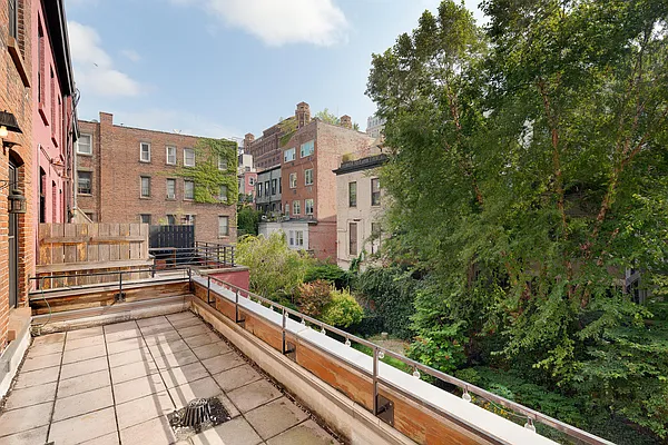 Rented by Engel and Völkers Brownstone Brooklyn | media 25