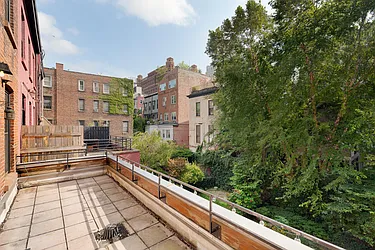 Rented by Engel and Völkers Brownstone Brooklyn