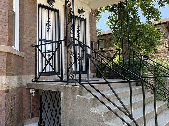 2nd image of 163 E Kensington Ave #2