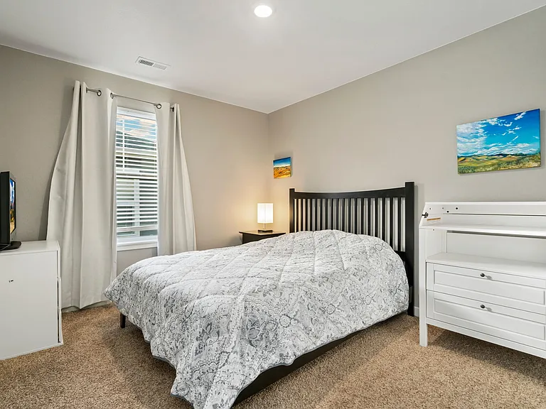 1808 Hydrangea Dr — Photo 18