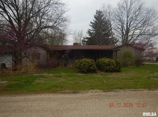 209 Jackson St, La Fayette, IL 61449