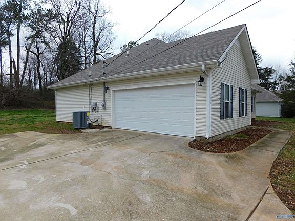 5th image of 1386 Harvest Rd