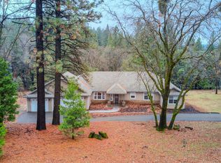 5320 Puerta Del Sol Rd, Camino, CA 95709